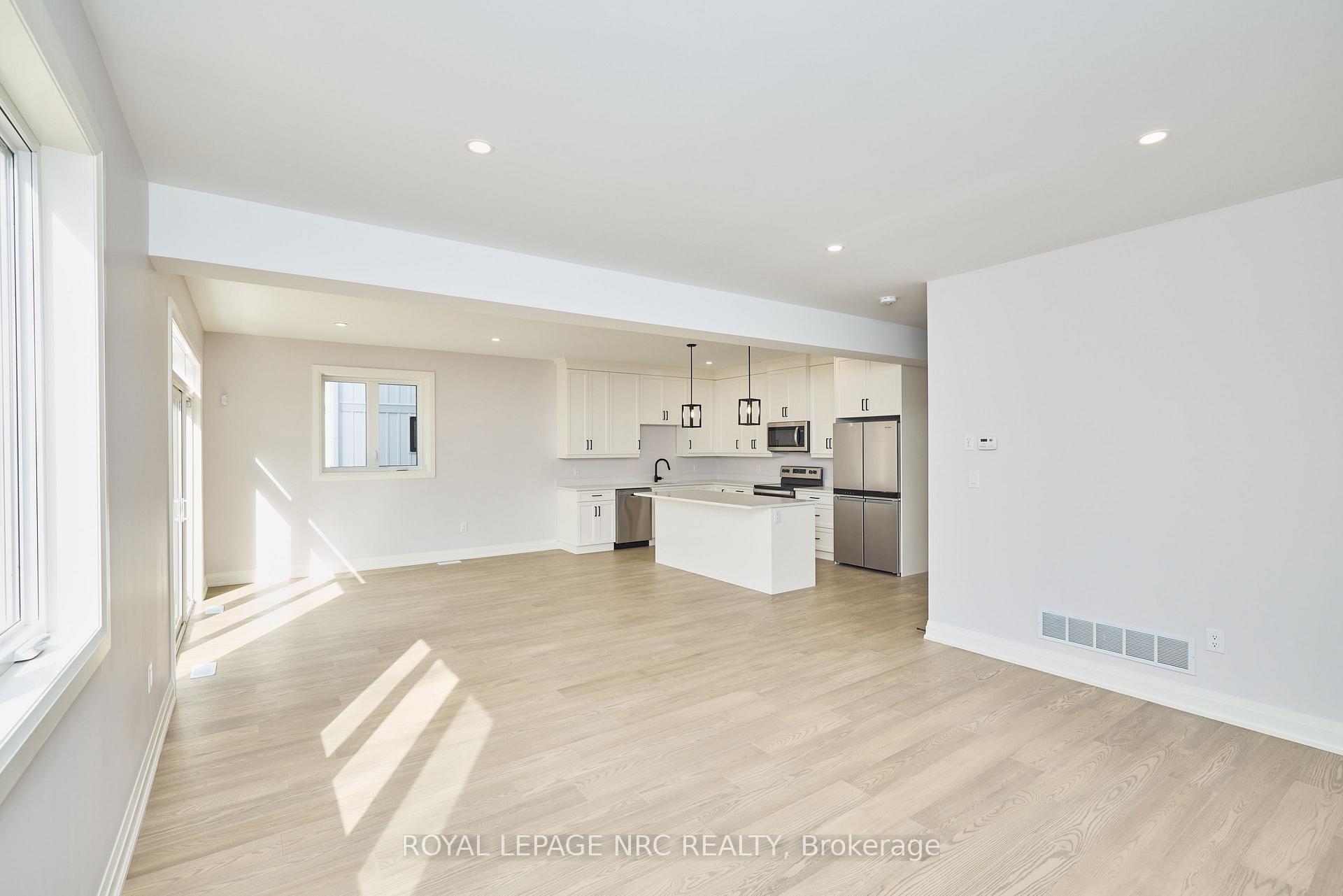 Photo 7 of 196 Hodgkins Avenue, Thorold, Allanburg/Thorold South — HOMEH