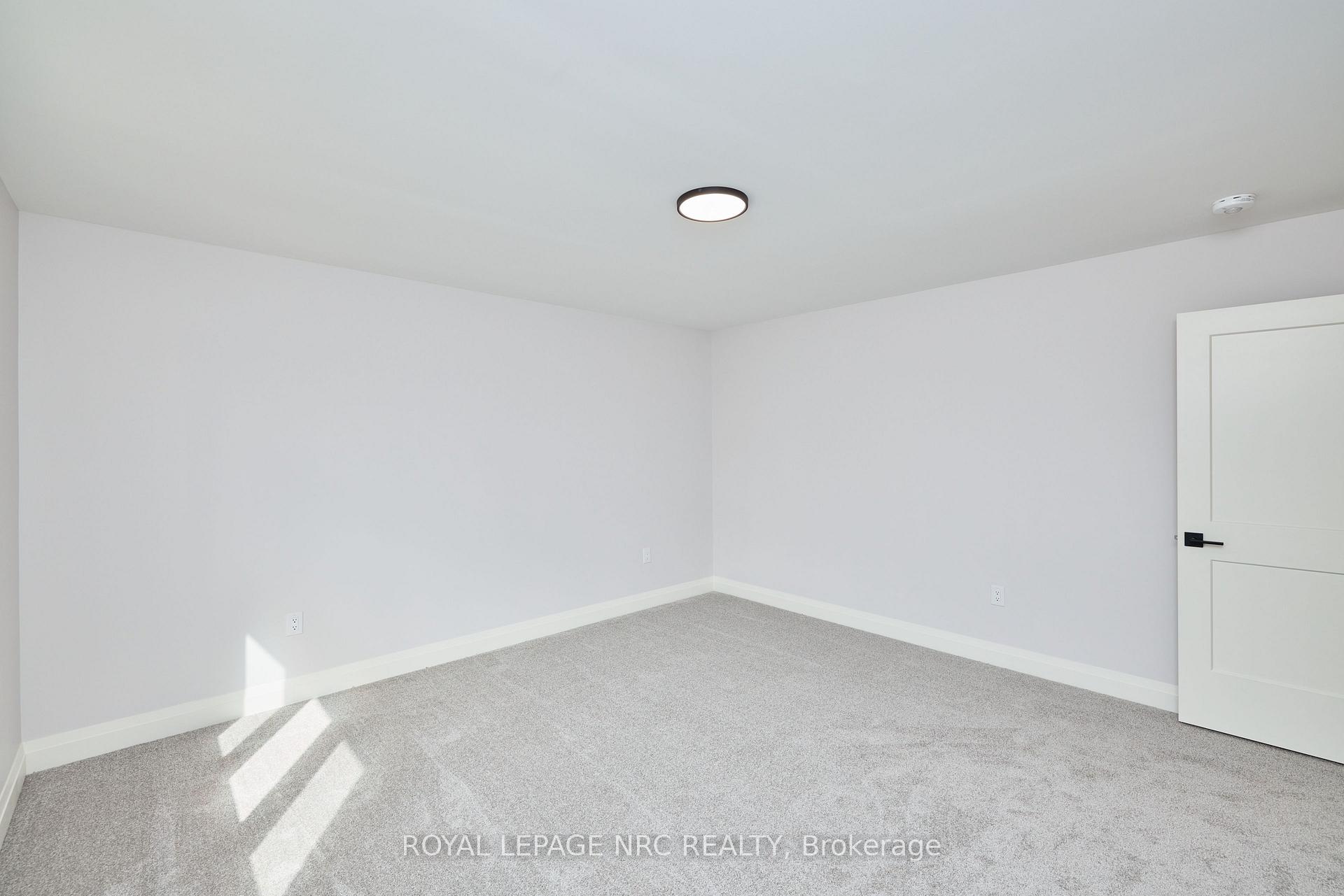 Photo 15 of 196 Hodgkins Avenue, Thorold, Allanburg/Thorold South — HOMEH