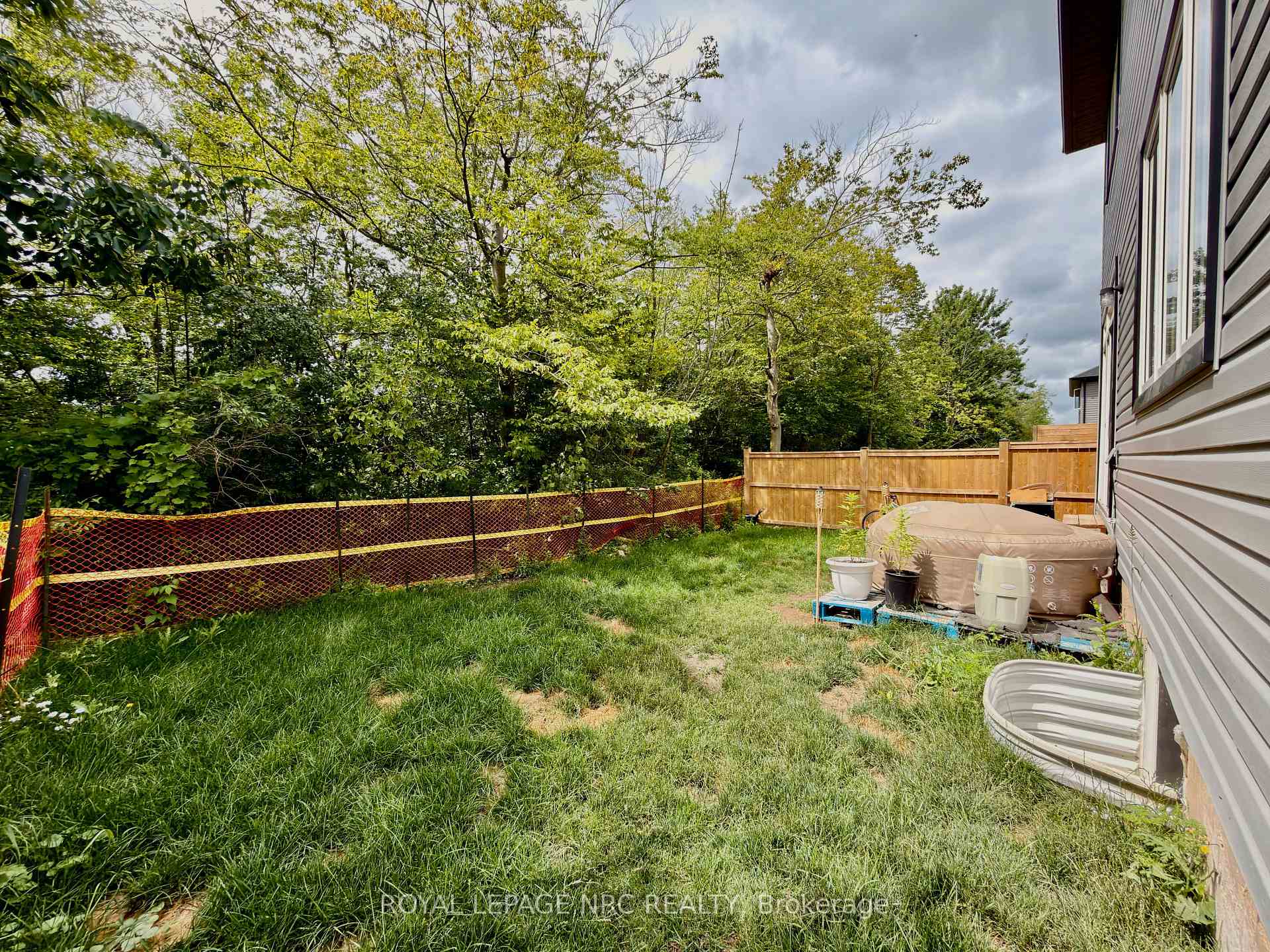 Photo 32 of 196 Hodgkins Avenue, Thorold, Allanburg/Thorold South — HOMEH