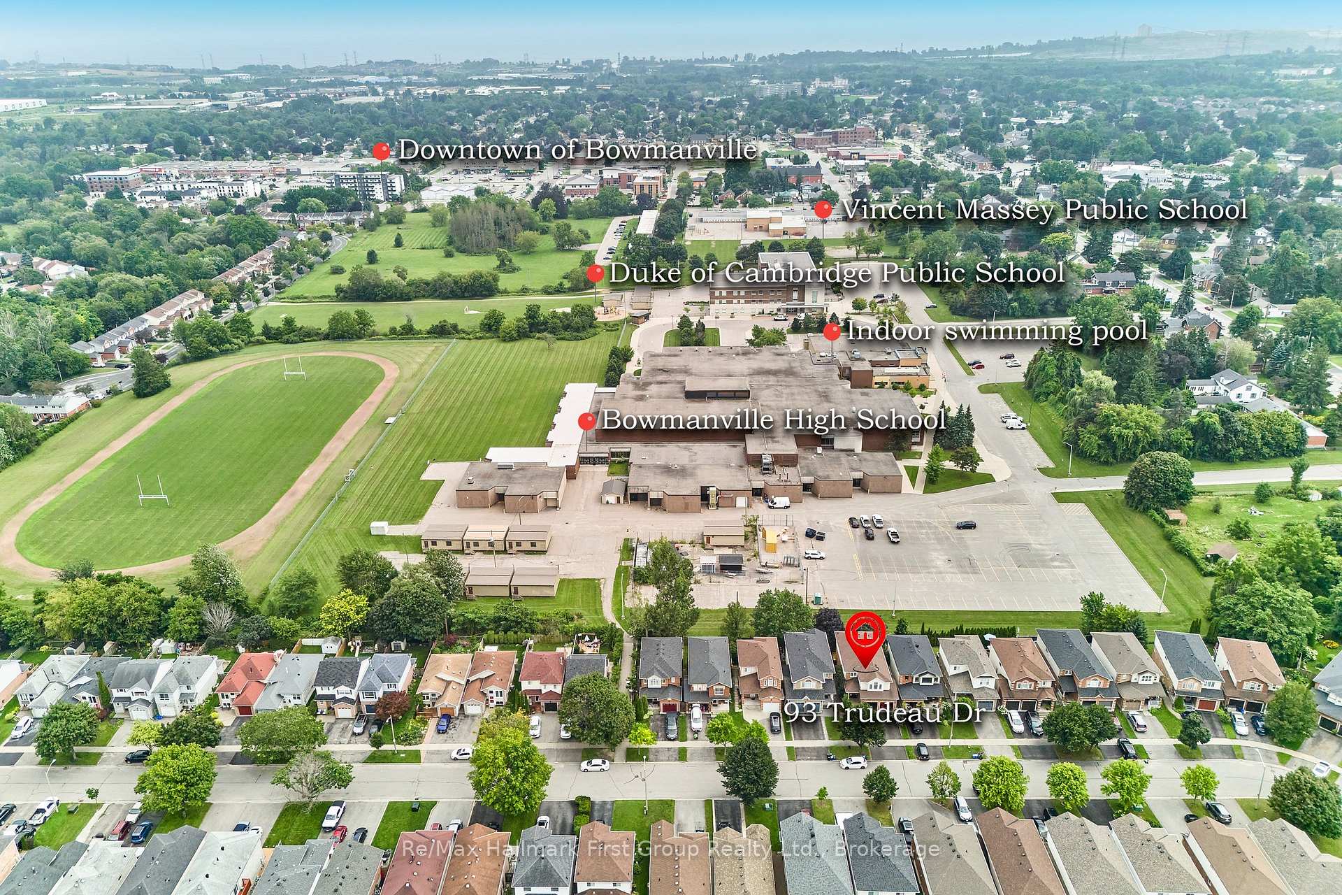 Photo 5 of 93 Trudeau Drive, Clarington, Bowmanville — HOMEH