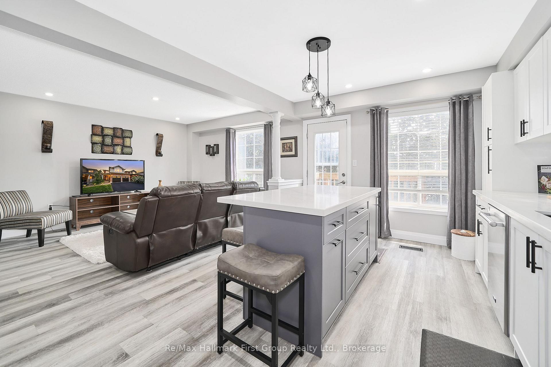 Photo 13 of 93 Trudeau Drive, Clarington, Bowmanville — HOMEH