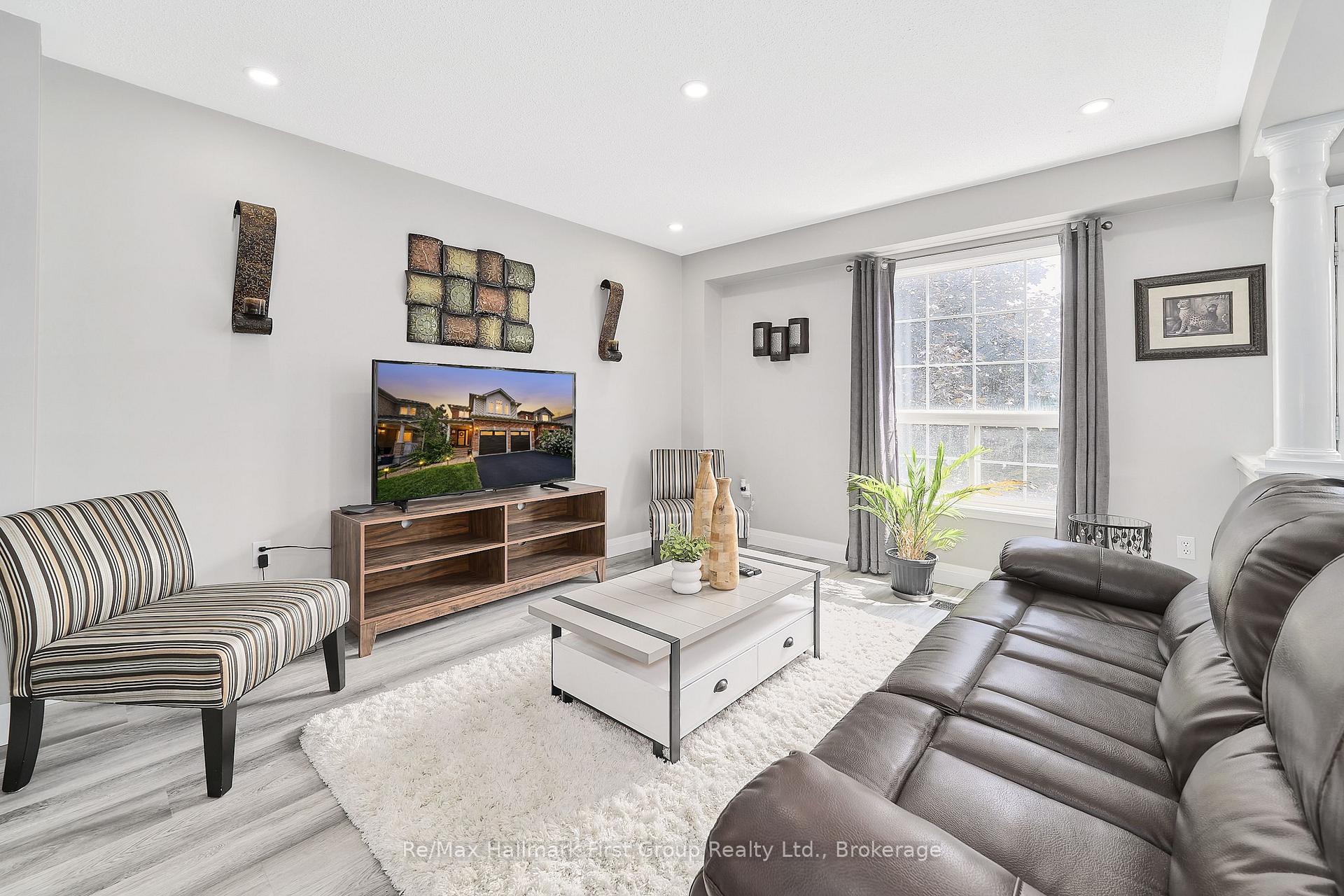 Photo 17 of 93 Trudeau Drive, Clarington, Bowmanville — HOMEH