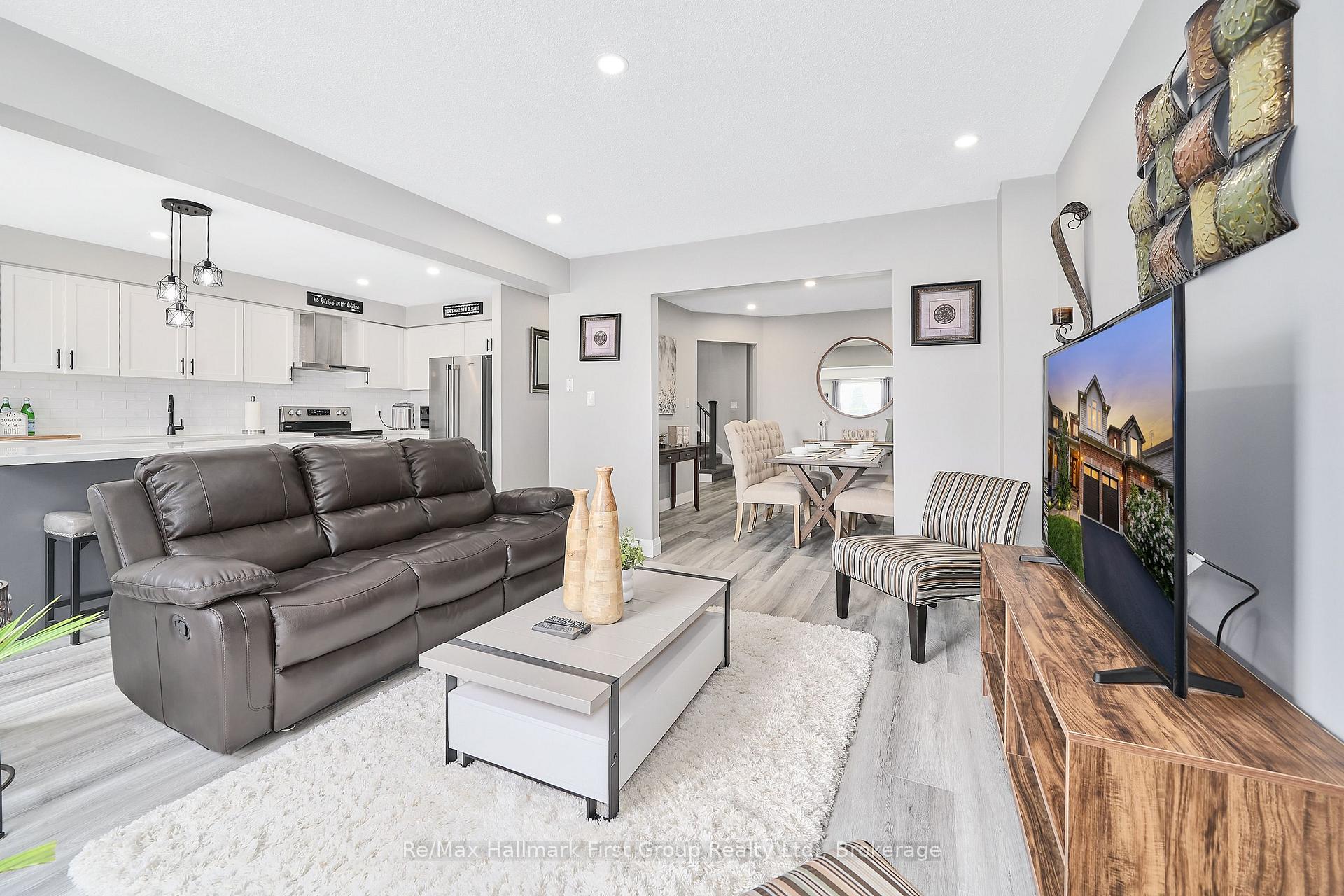 Photo 18 of 93 Trudeau Drive, Clarington, Bowmanville — HOMEH