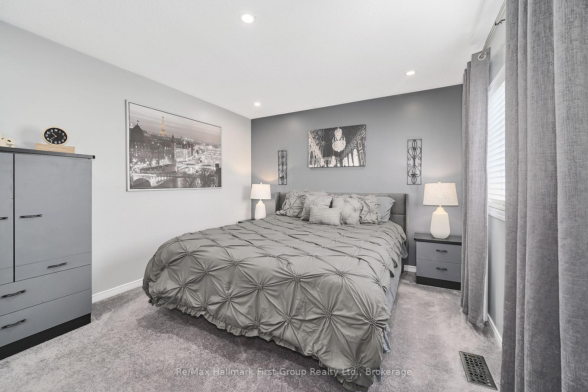 Photo 24 of 93 Trudeau Drive, Clarington, Bowmanville — HOMEH