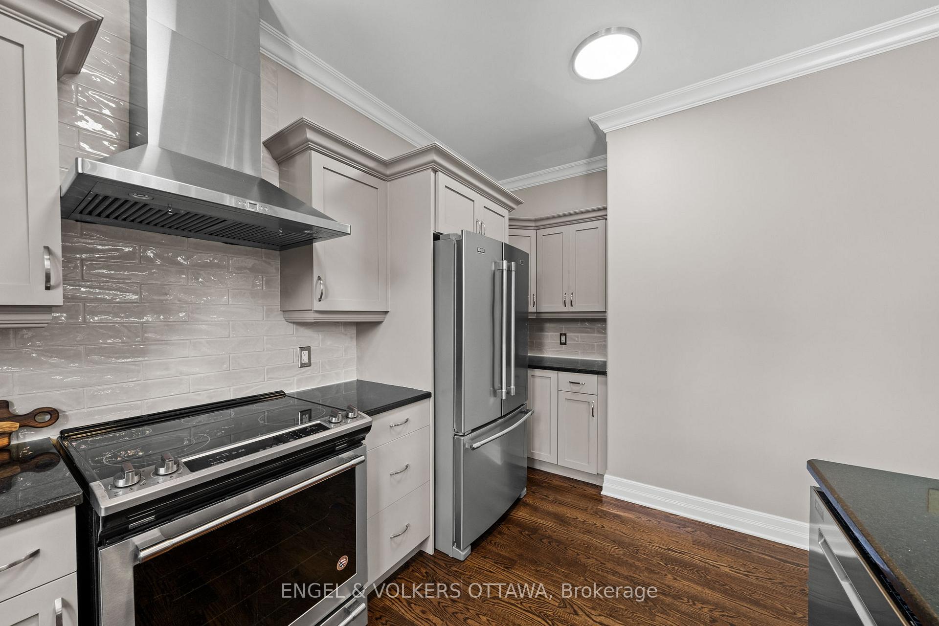 Photo 19 of 557 Tullamore Street, Ottawa, Riverside South — HOMEH