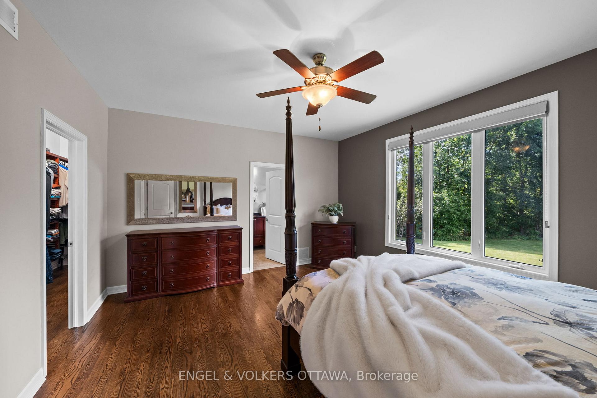 Photo 22 of 557 Tullamore Street, Ottawa, Riverside South — HOMEH