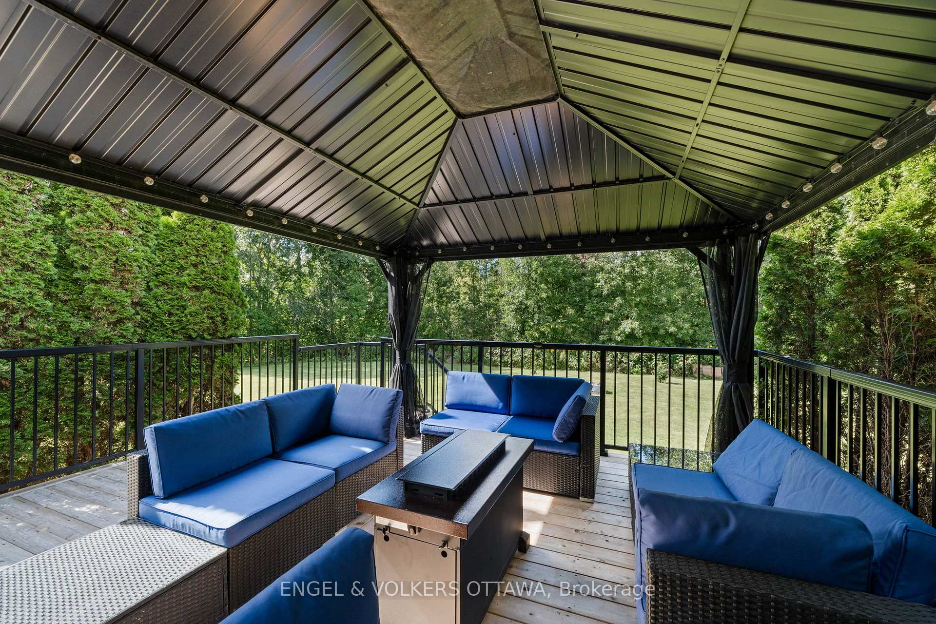Photo 37 of 557 Tullamore Street, Ottawa, Riverside South — HOMEH