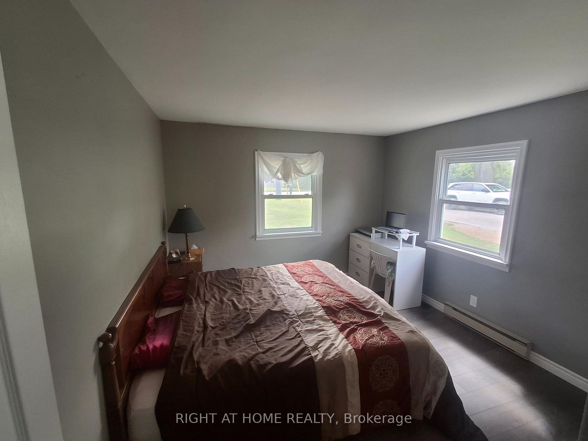 Photo 8 of 717 Mersea Rd 6 E, Leamington — HOMEH