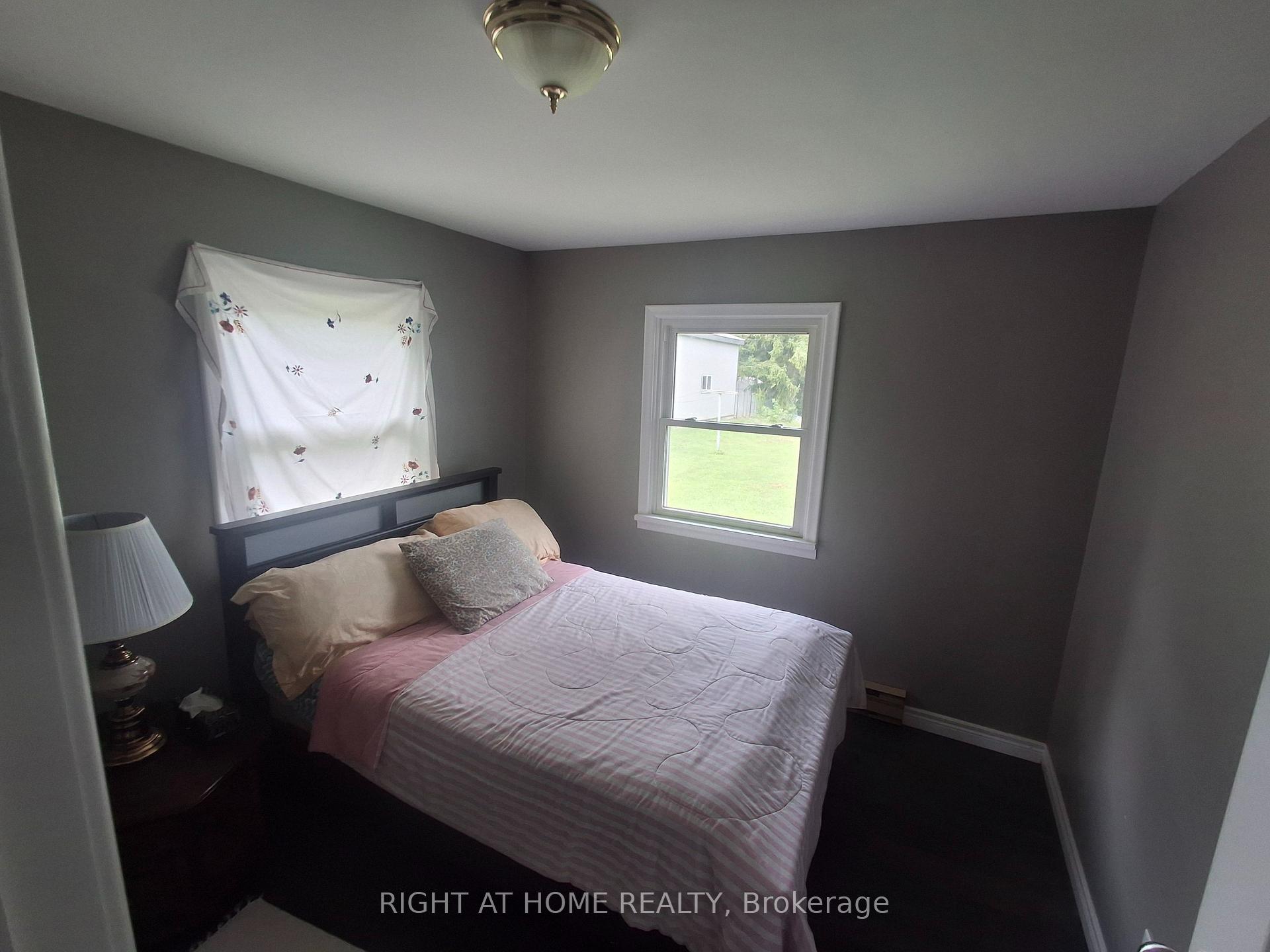 Photo 9 of 717 Mersea Rd 6 E, Leamington — HOMEH