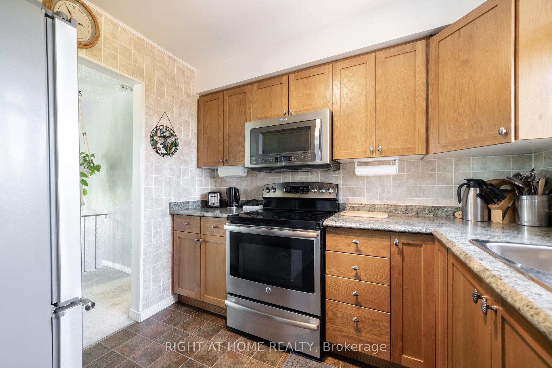 Photo 17 of 4654 Mcneil Street, Ramara, Atherley — HOMEH