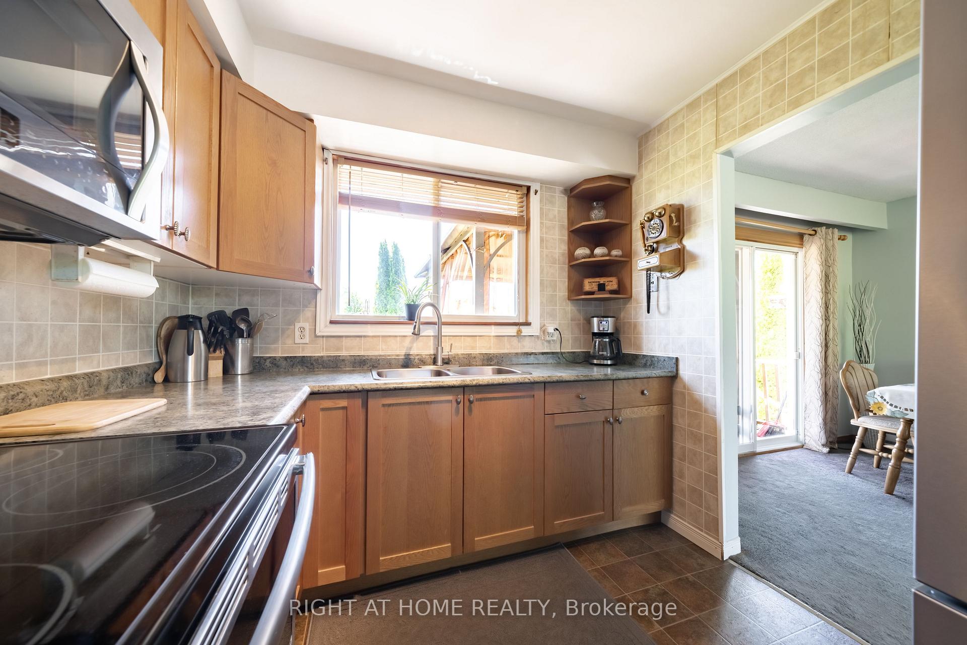 Photo 18 of 4654 Mcneil Street, Ramara, Atherley — HOMEH