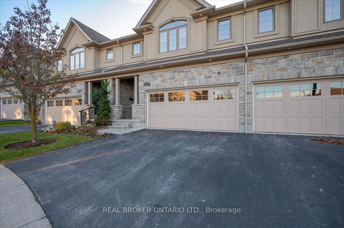 Photo 2 of Unit 22, 435 Winchester Drive, Waterloo, Beechwood West — HOMEH