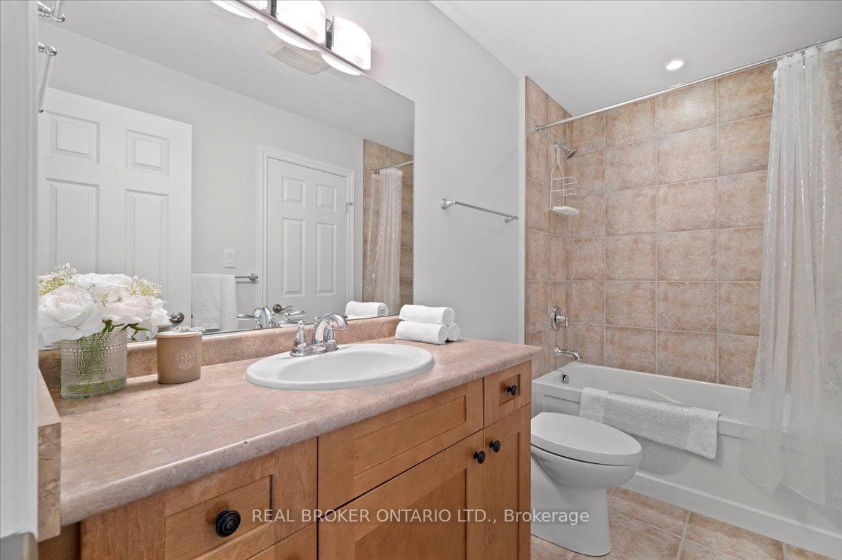 Photo 27 of Unit 22, 435 Winchester Drive, Waterloo, Beechwood West — HOMEH