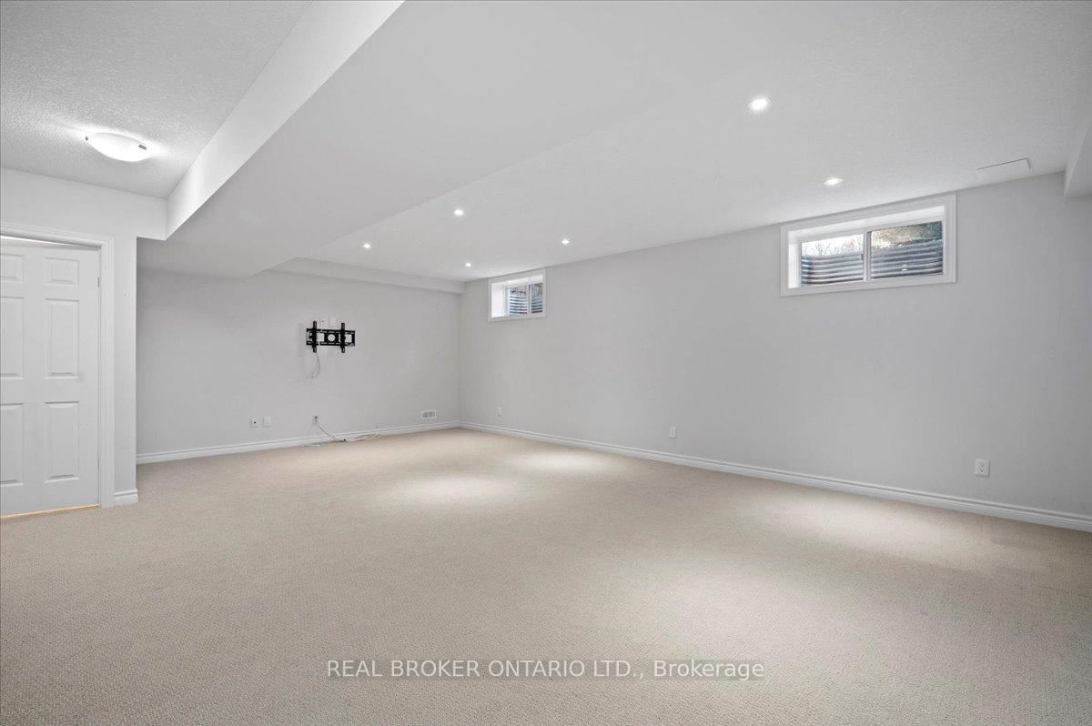 Photo 29 of Unit 22, 435 Winchester Drive, Waterloo, Beechwood West — HOMEH