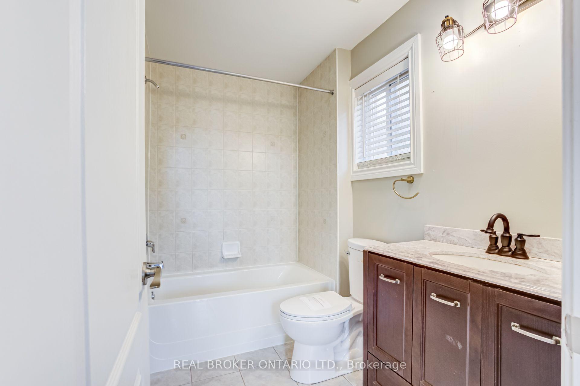 Photo 25 of 10 Coyle Street, Ajax, Northeast Ajax — HOMEH