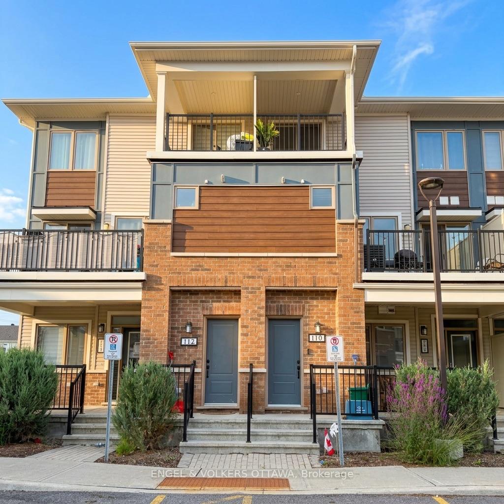 Photo 1 of 110 Lapland Private, Ottawa, Kanata - Emerald Meadows/Trailwest — HOMEH