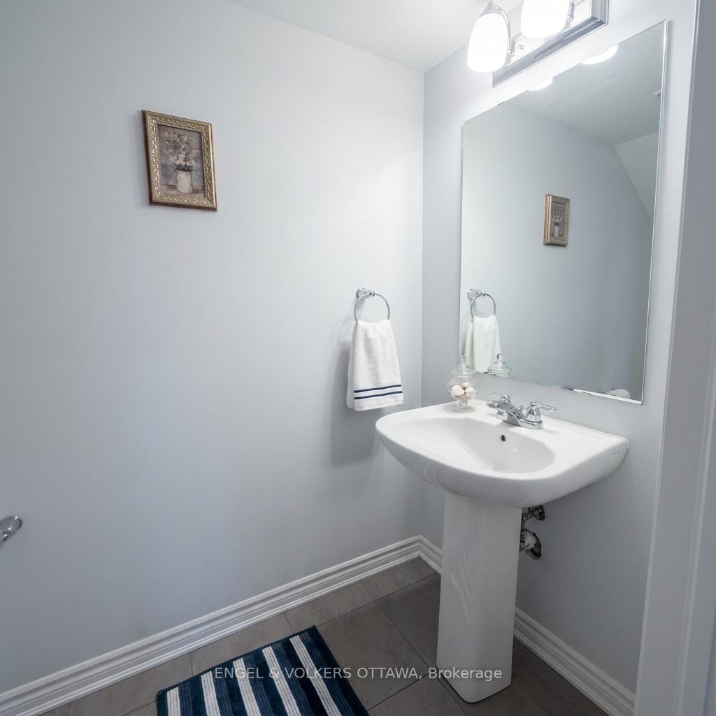 Photo 8 of 110 Lapland Private, Ottawa, Kanata - Emerald Meadows/Trailwest — HOMEH