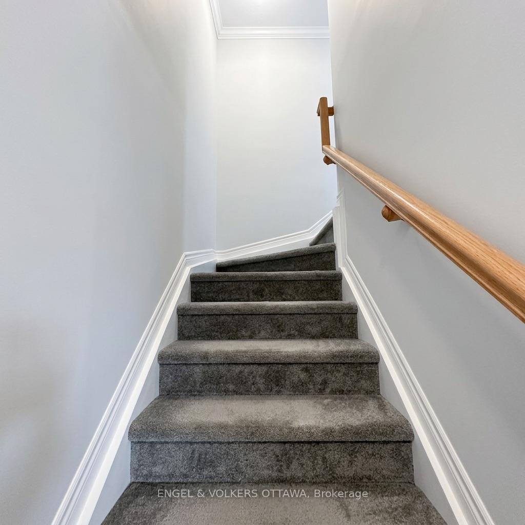 Photo 9 of 110 Lapland Private, Ottawa, Kanata - Emerald Meadows/Trailwest — HOMEH