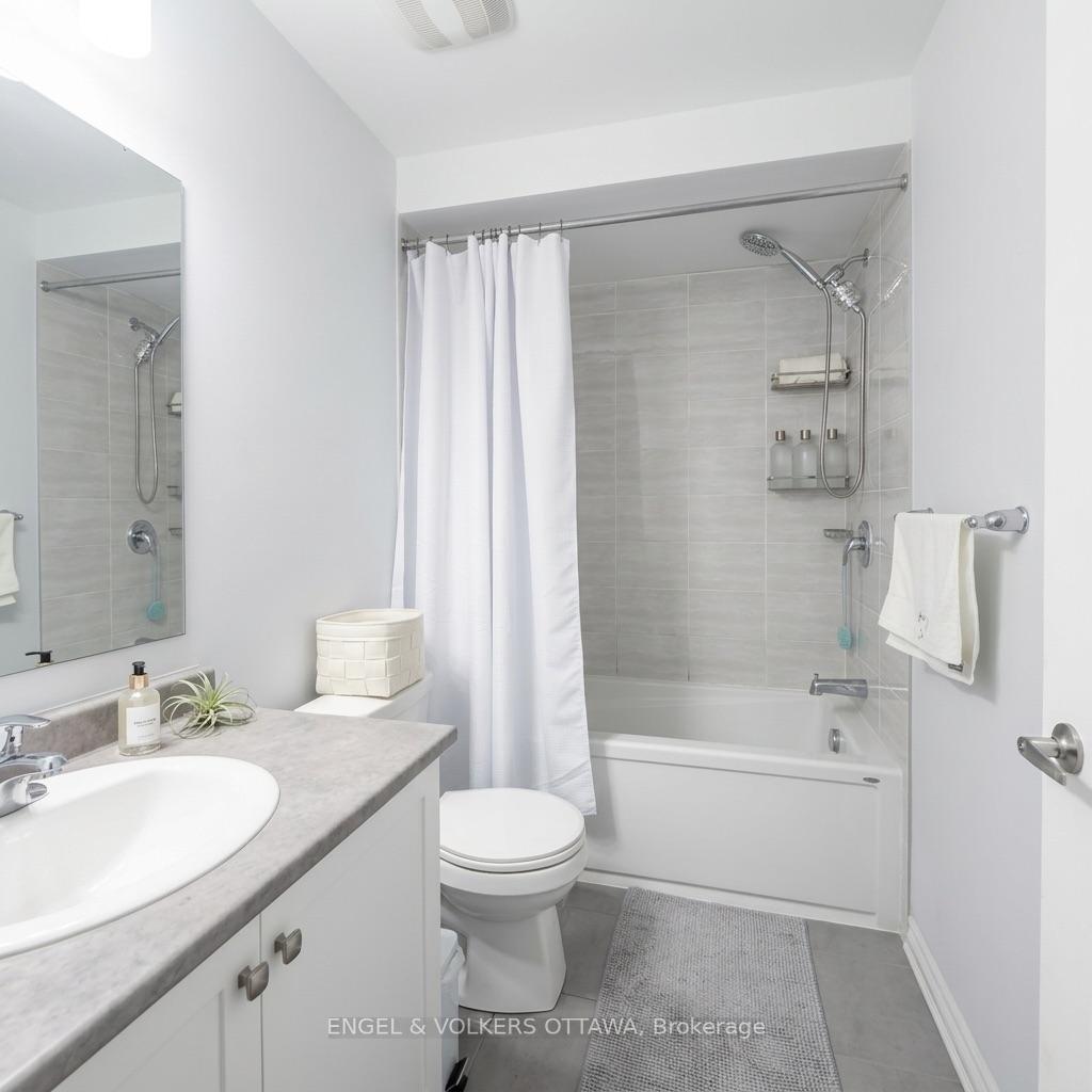Photo 14 of 110 Lapland Private, Ottawa, Kanata - Emerald Meadows/Trailwest — HOMEH