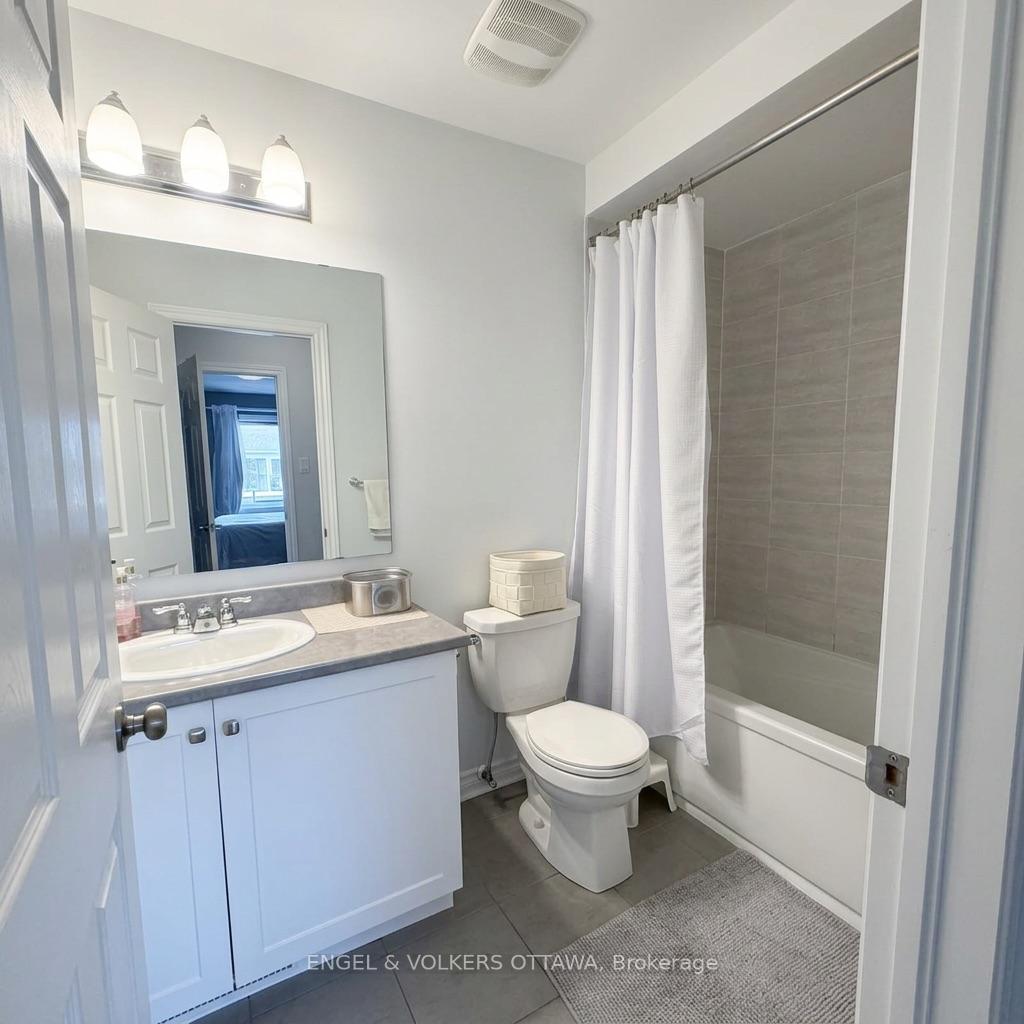Photo 15 of 110 Lapland Private, Ottawa, Kanata - Emerald Meadows/Trailwest — HOMEH
