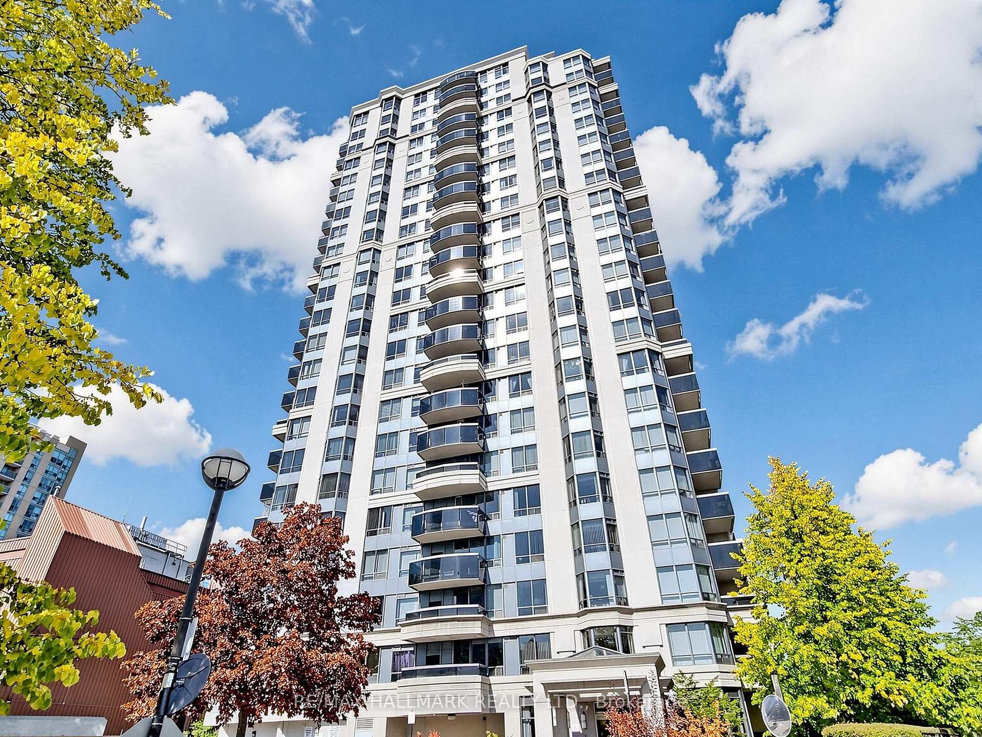 Photo 2 of Unit 1808, 35 Finch Avenue E, North York, Willowdale East — HOMEH