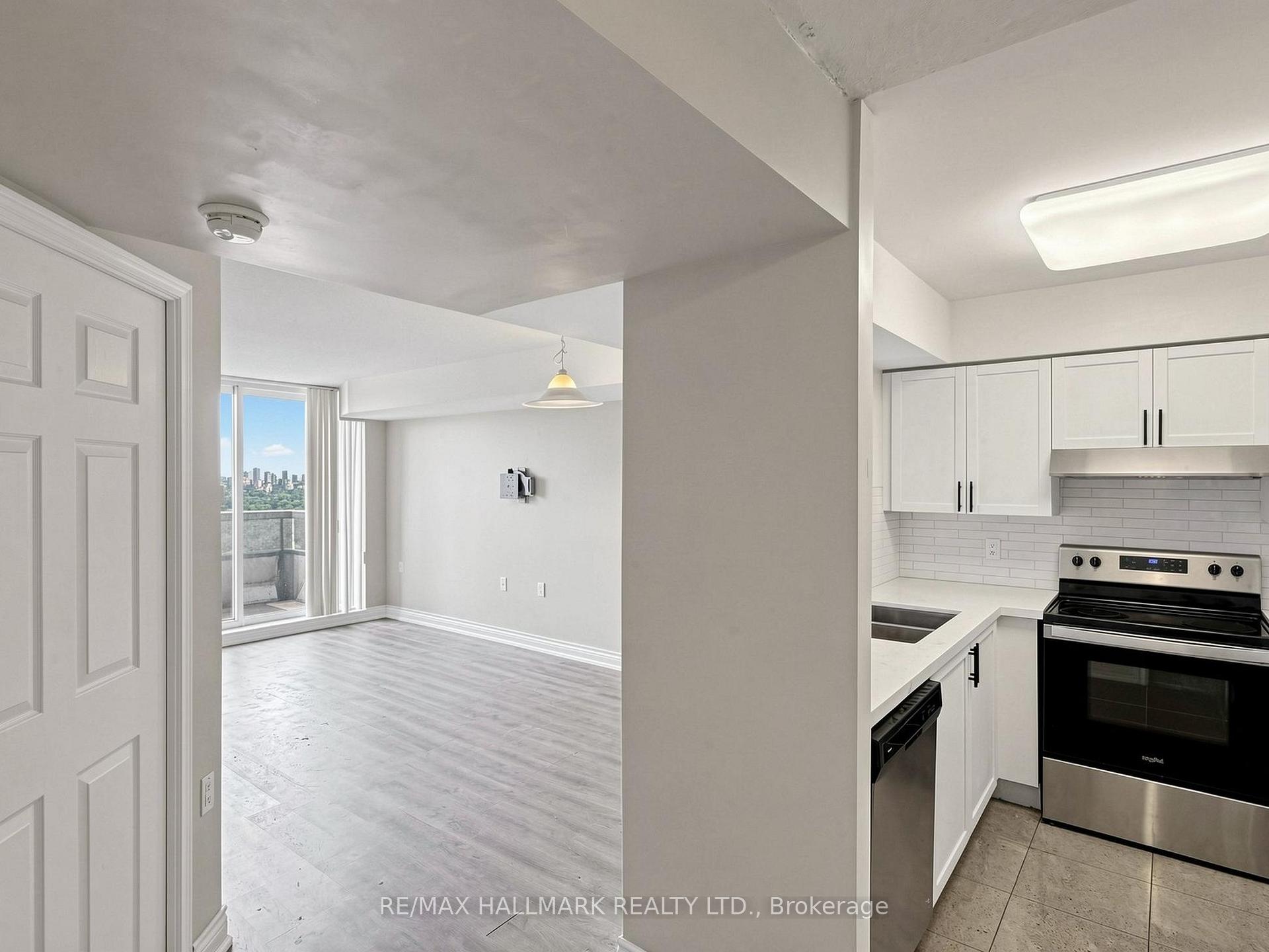 Photo 13 of Unit 1808, 35 Finch Avenue E, North York, Willowdale East — HOMEH