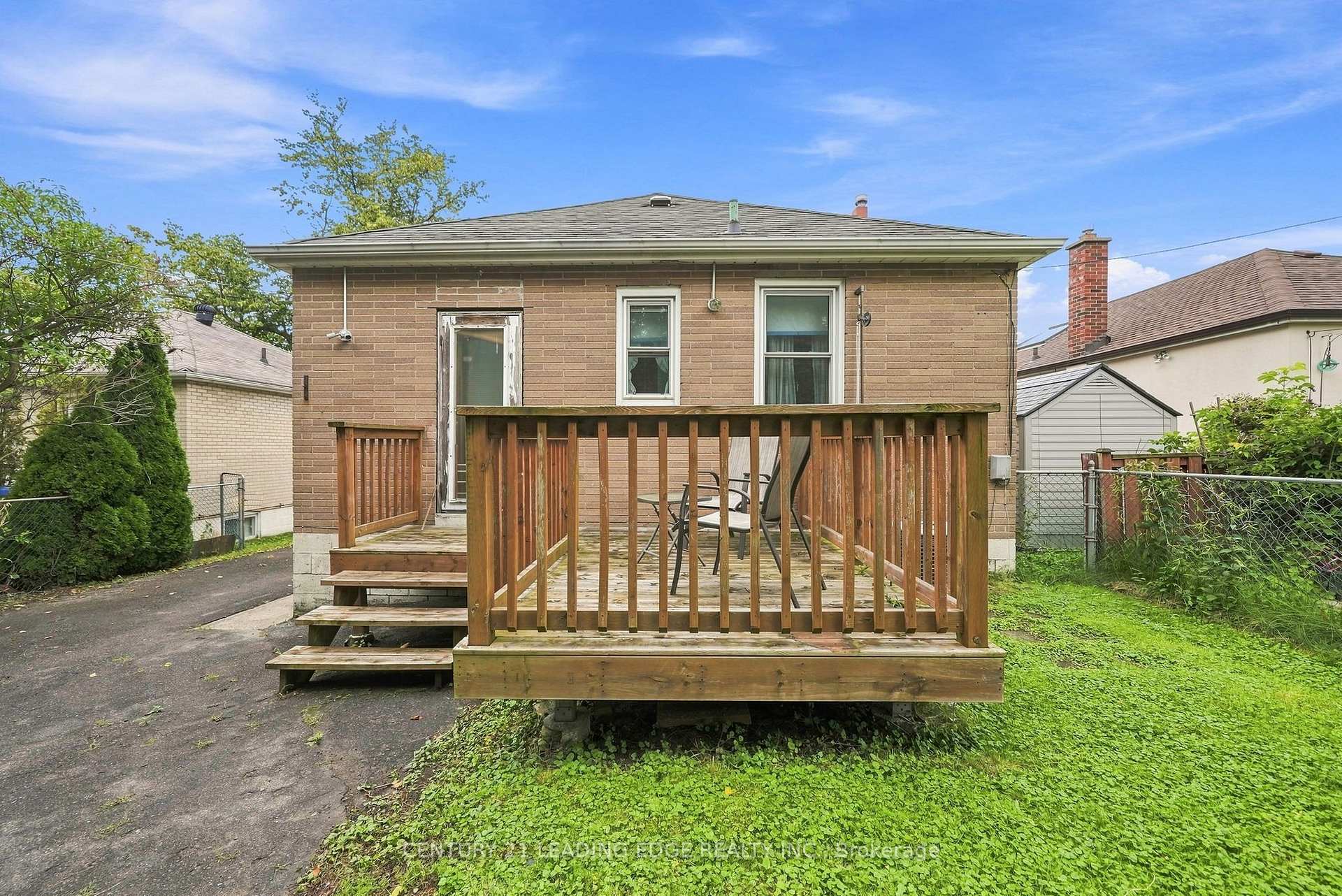 Photo 12 of 67 Pitt Avenue, Scarborough, Clairlea-Birchmount — HOMEH