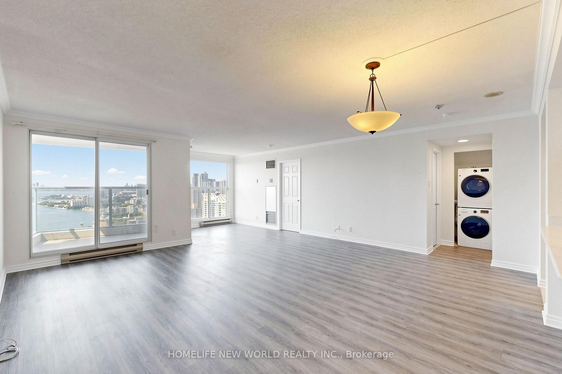 Photo 9 of Unit 3512, 99 Harbour Square, Toronto, Waterfront Communities — HOMEH