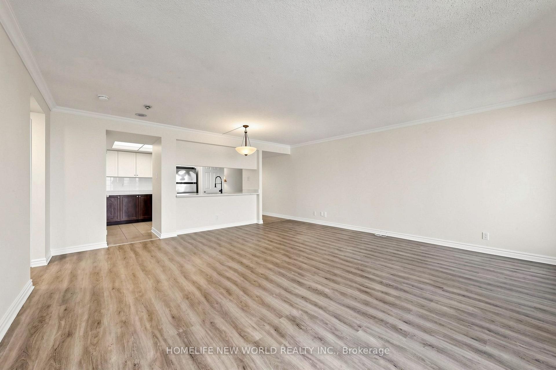 Photo 10 of Unit 3512, 99 Harbour Square, Toronto, Waterfront Communities — HOMEH