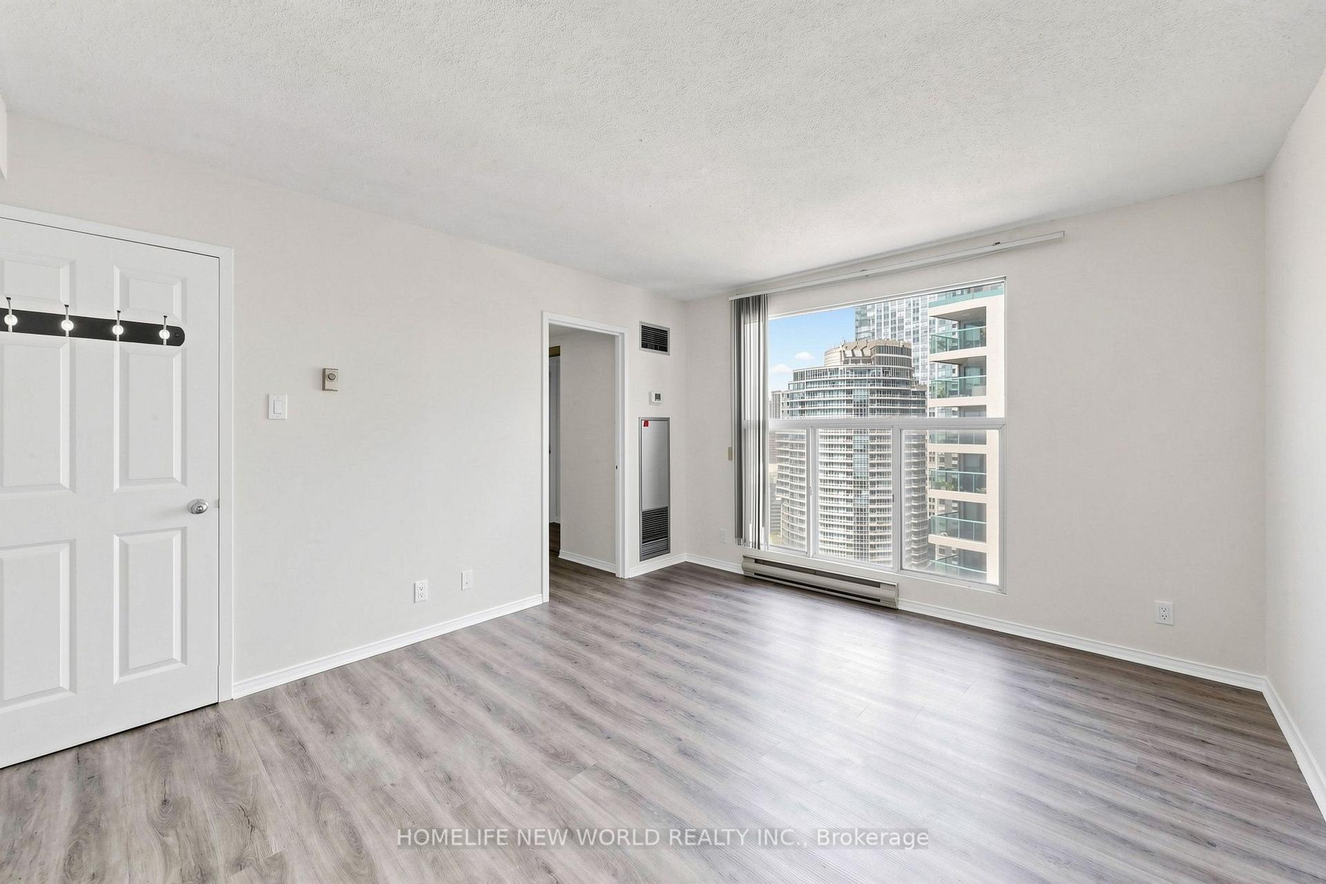 Photo 17 of Unit 3512, 99 Harbour Square, Toronto, Waterfront Communities — HOMEH