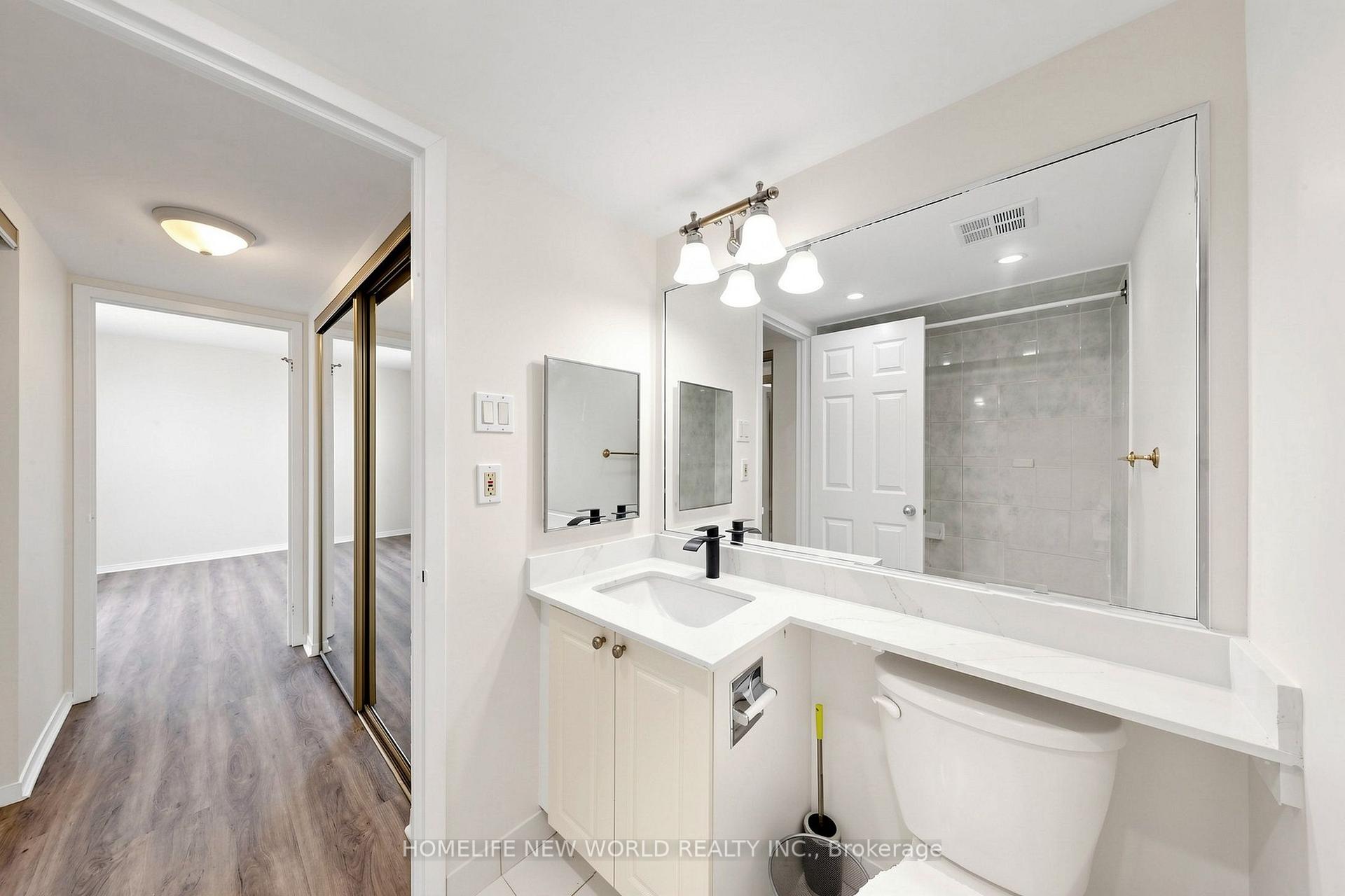 Photo 20 of Unit 3512, 99 Harbour Square, Toronto, Waterfront Communities — HOMEH