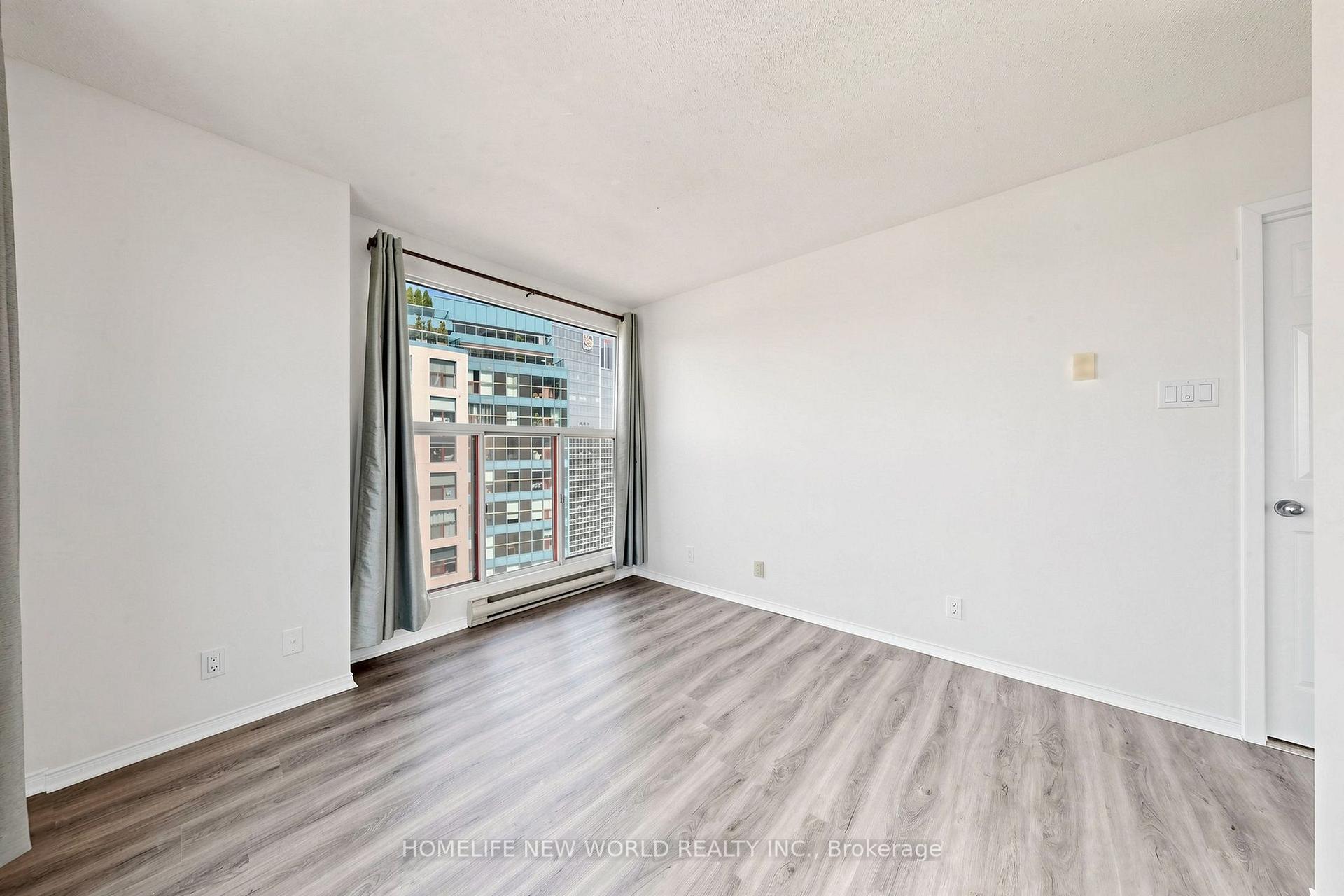 Photo 24 of Unit 3512, 99 Harbour Square, Toronto, Waterfront Communities — HOMEH
