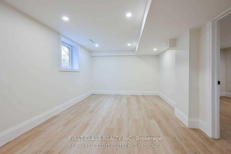 Photo 9 of Unit 2, 118 Manning Avenue, Hamilton, Greeningdon — HOMEH
