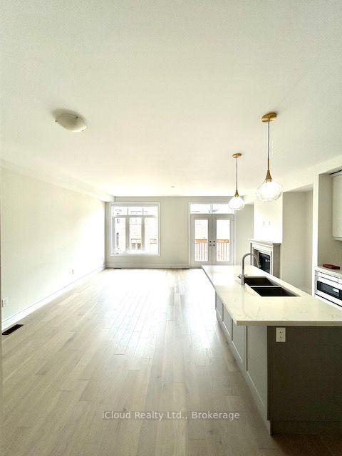 Photo 6 of 1305 Merton Road, Oakville, Glen Abbey — HOMEH