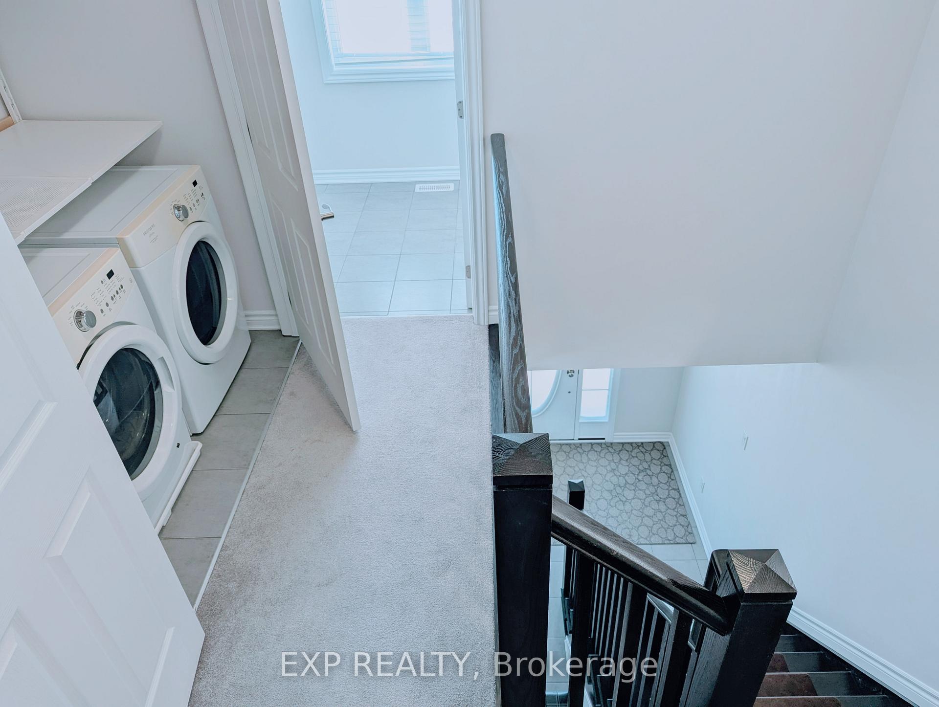 Photo 9 of 161 Cranesbill Road, Ottawa, Kanata - Emerald Meadows/Trailwest — HOMEH