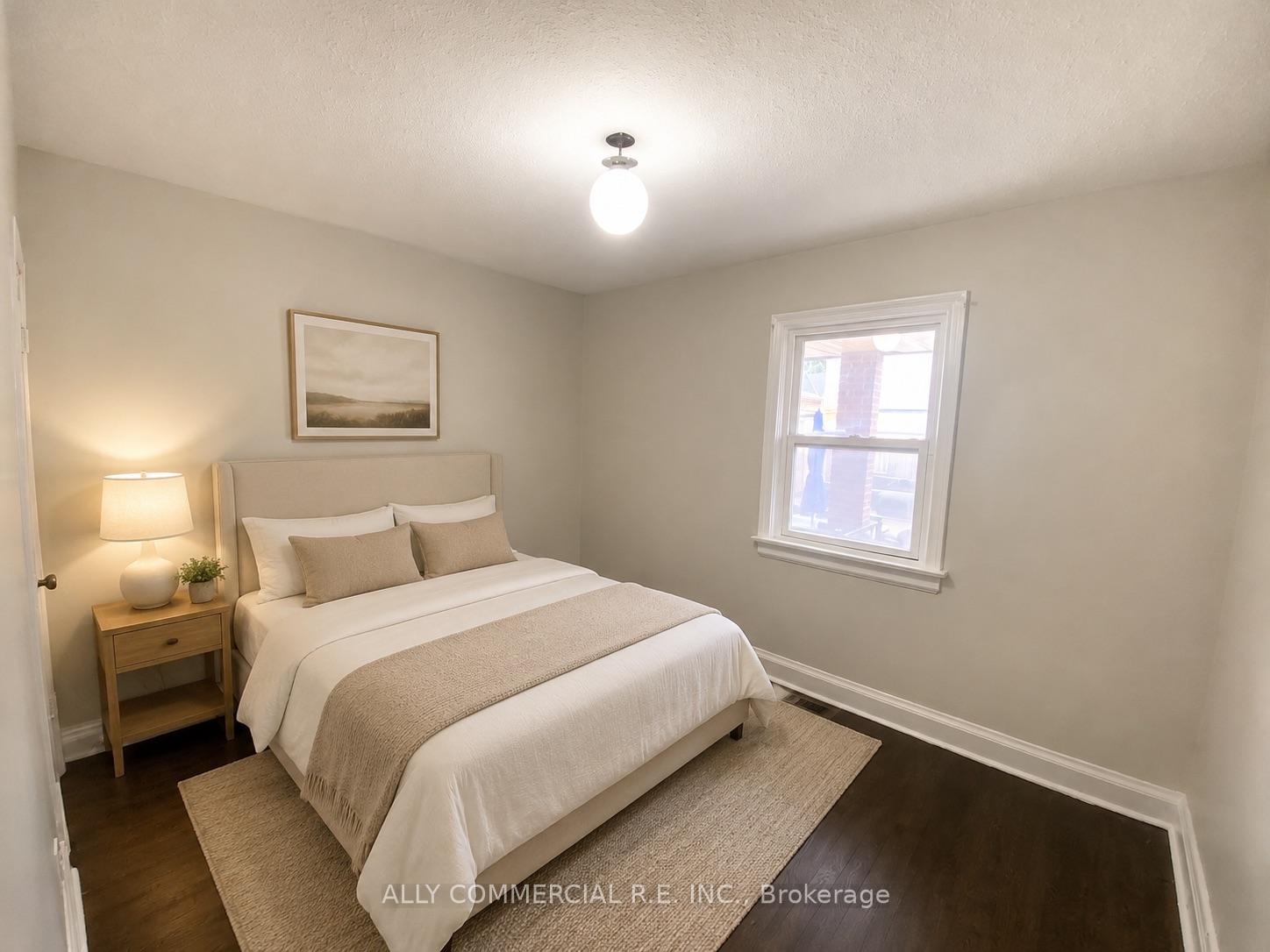 Photo 13 of 4 Chudleigh Road, Toronto, Caledonia-Fairbank — HOMEH