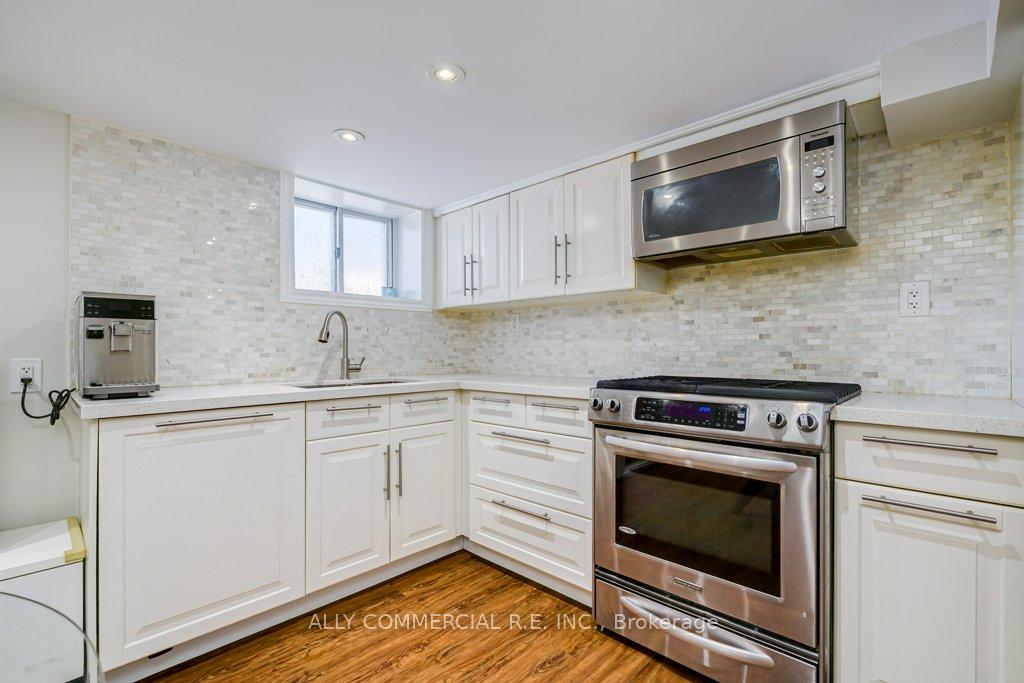 Photo 16 of 4 Chudleigh Road, Toronto, Caledonia-Fairbank — HOMEH