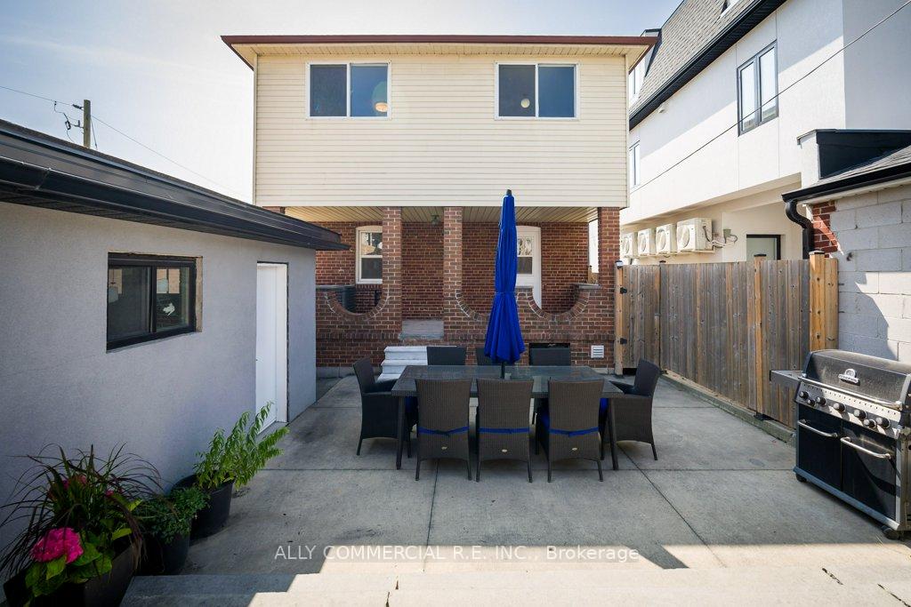 Photo 35 of 4 Chudleigh Road, Toronto, Caledonia-Fairbank — HOMEH