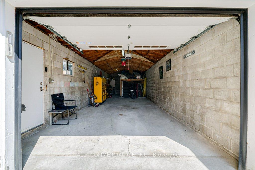 Photo 37 of 4 Chudleigh Road, Toronto, Caledonia-Fairbank — HOMEH