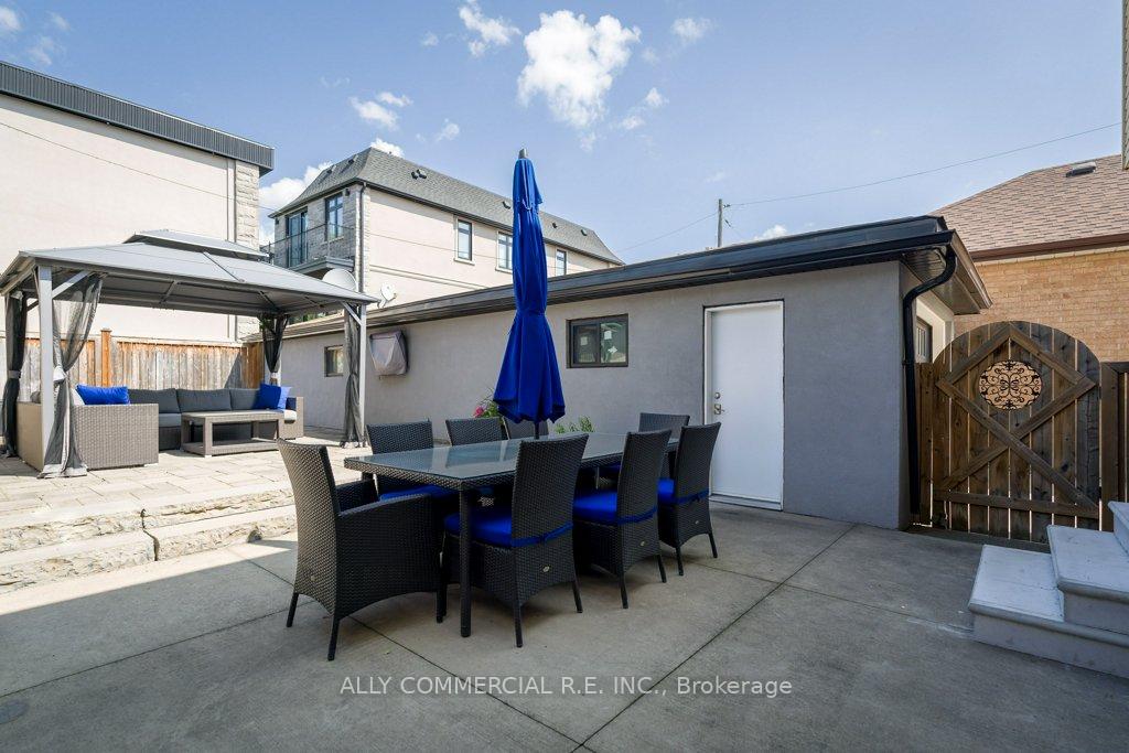 Photo 36 of 4 Chudleigh Road, Toronto, Caledonia-Fairbank — HOMEH