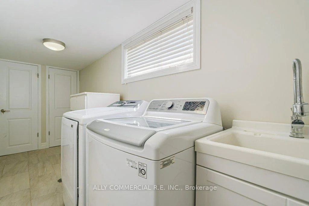 Photo 24 of 4 Chudleigh Road, Toronto, Caledonia-Fairbank — HOMEH