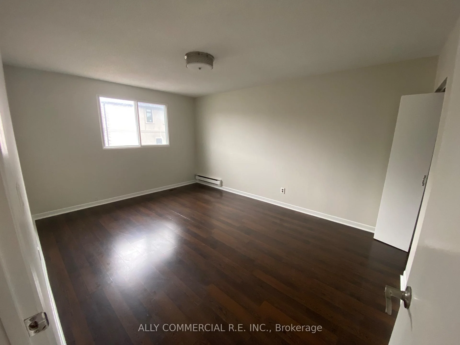 Photo 32 of 4 Chudleigh Road, Toronto, Caledonia-Fairbank — HOMEH