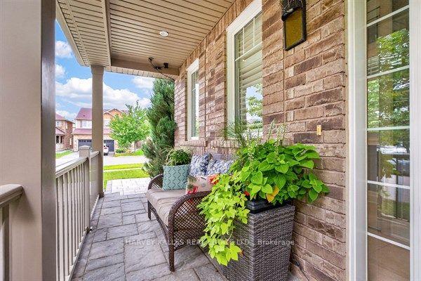 Photo 5 of 180 Leiterman Drive, Milton, Willmott — HOMEH
