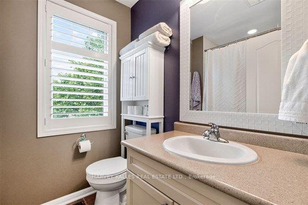 Photo 35 of 180 Leiterman Drive, Milton, Willmott — HOMEH