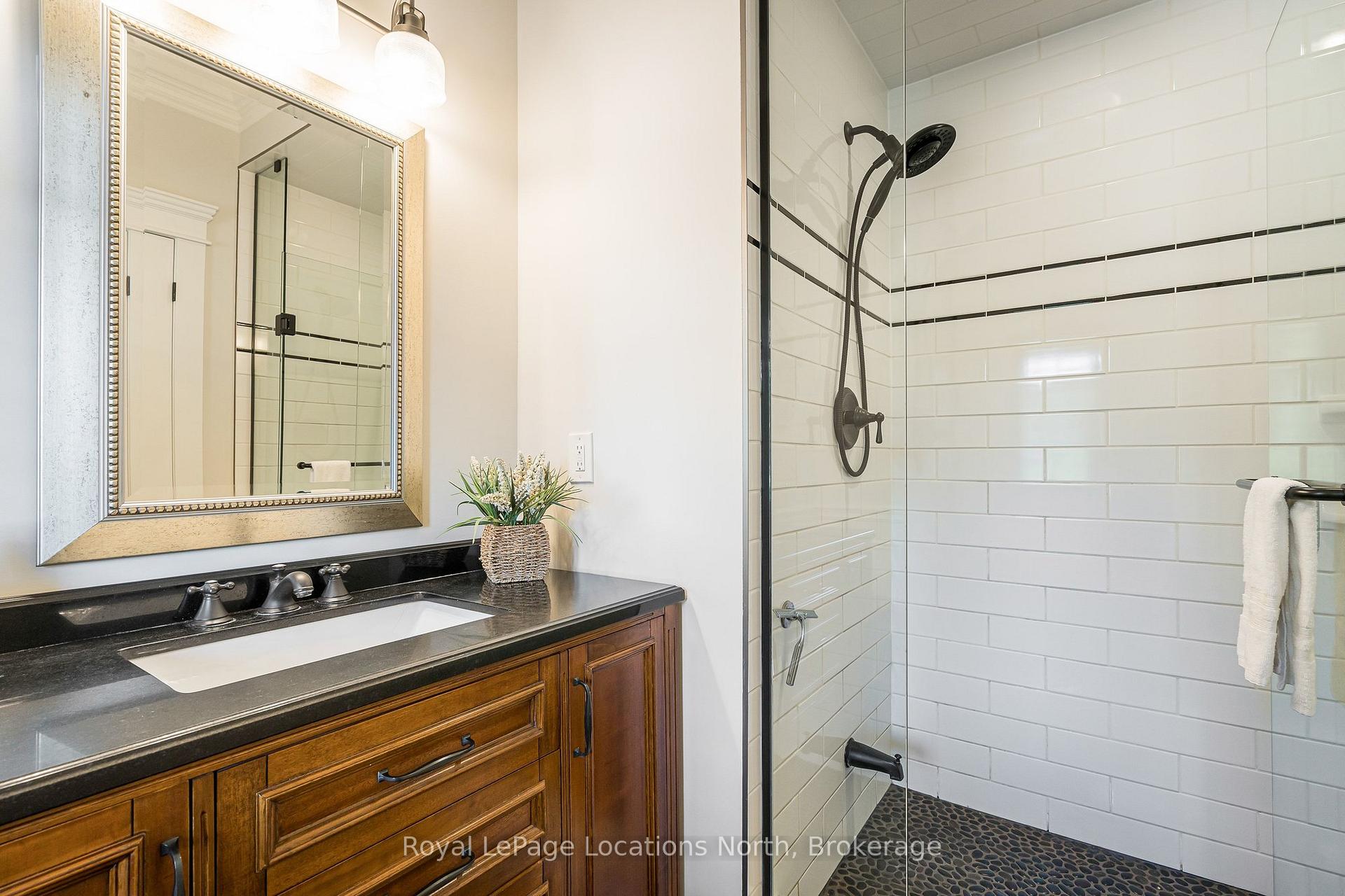 Photo 26 of 17 Cherry Street, Collingwood — HOMEH