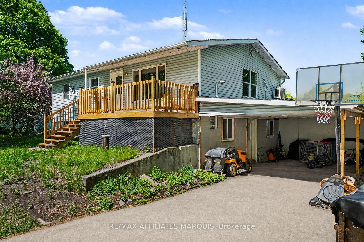 Photo 5 of 10 Bay Road, Rideau Lakes, Rideau Lakes (South Elmsley) Twp — HOMEH