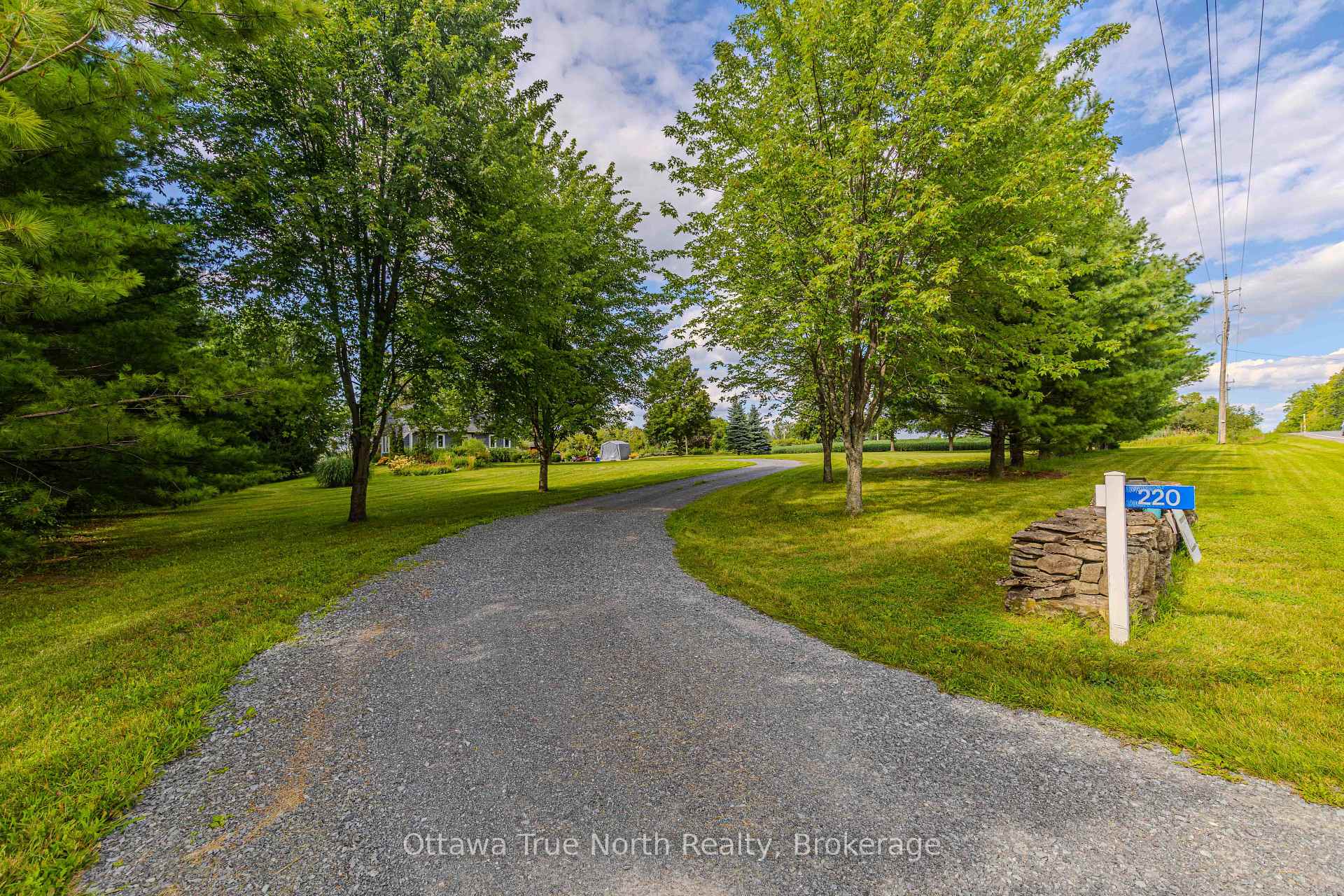 Photo 2 of 220 Ninth Line, Beckwith, Beckwith Twp — HOMEH