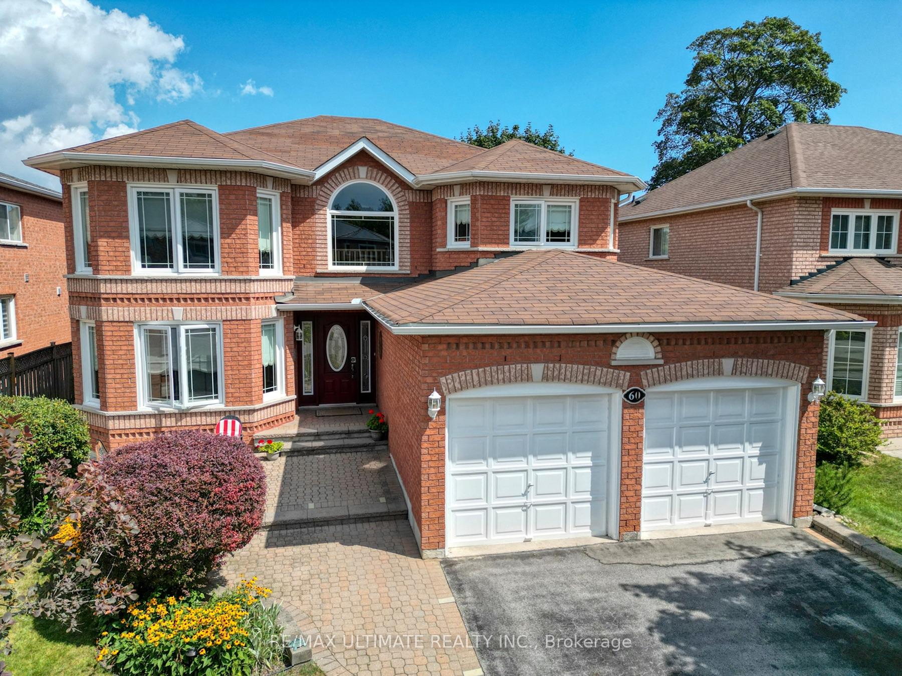 Photo 3 of 60 Devonridge Crescent, Scarborough, Highland Creek — HOMEH