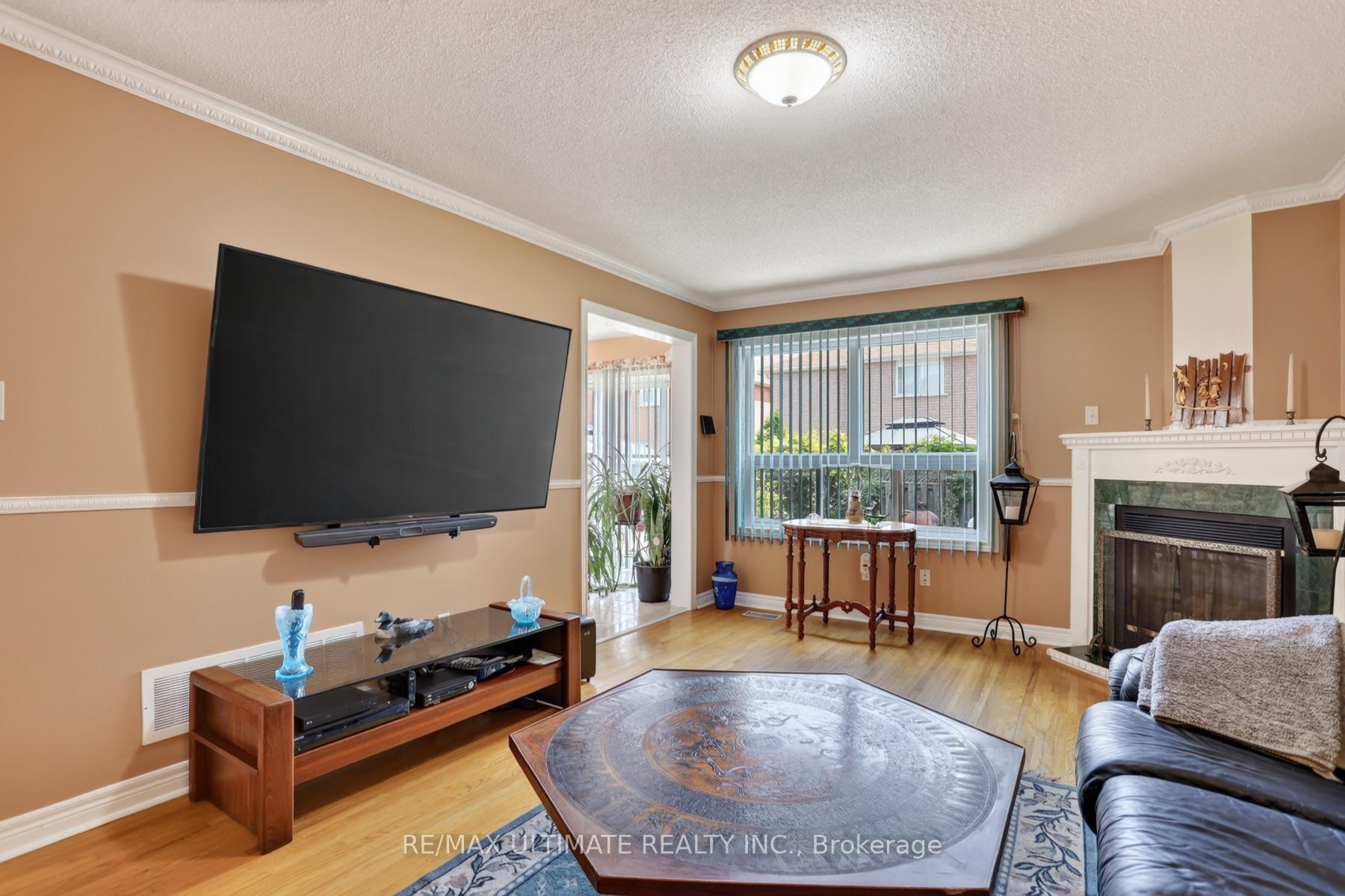 Photo 13 of 60 Devonridge Crescent, Scarborough, Highland Creek — HOMEH