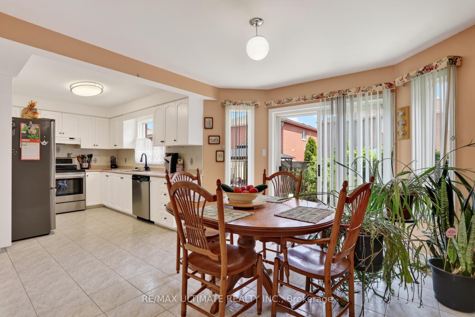 Photo 15 of 60 Devonridge Crescent, Scarborough, Highland Creek — HOMEH